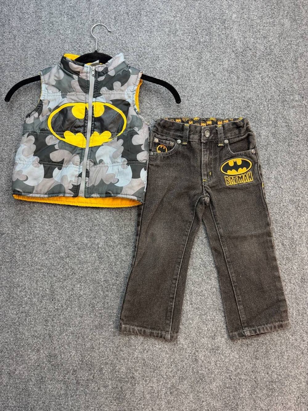 Batman Toddler Boys 2T 24M Outfit Set Puffer Vest Jeans Gray Yellow